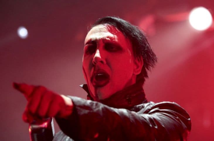 Elfogatóparancsot adtak ki Marilyn Manson ellen