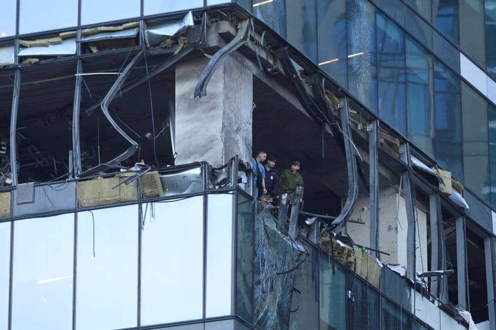 Drón csapódott be ugyanabba a moszkvai felhőkarcolóba, amit pár napja is eltaláltak (VIDEÓ)