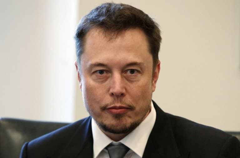 Elon Musk jegyet vett riválisa űrjáratára