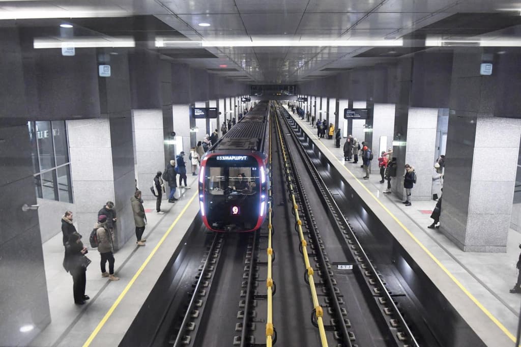 Több órán át kószált a stockholmi metró piros vonalán egy jávorszarvas