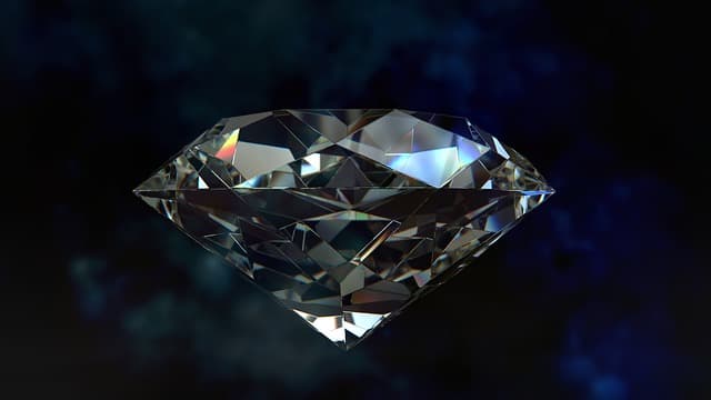 Felfedi gyémántjai származási helyét a világhírű ékszerház