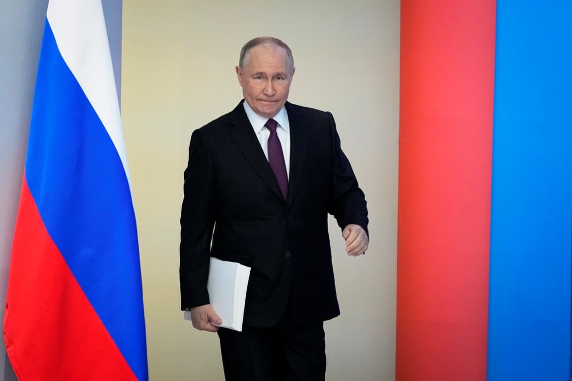 Putyin teljesen ártatlannak tartja magát, szerinte nem Moszkva robbantotta ki a háborút