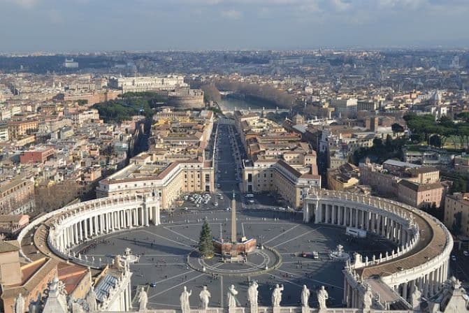 A Vatikán a rezsiszámlák kifizetésében segít a rászorulóknak a szegények idei világnapján