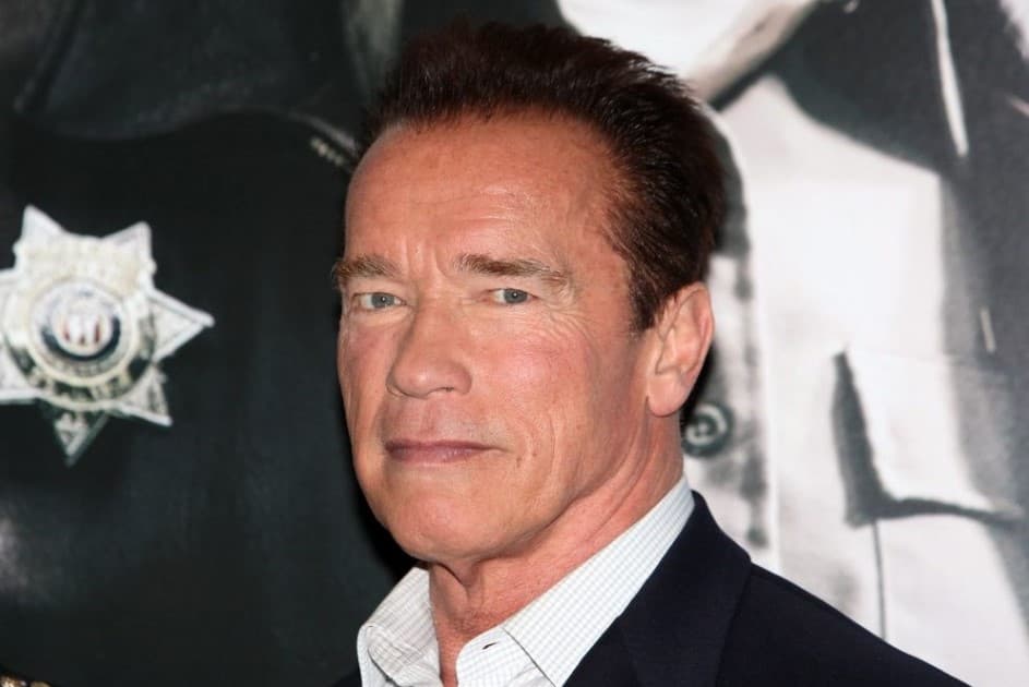 Arnold Schwarzenegger megmutatta, milyen a helyes kézmosás (VIDEÓ)