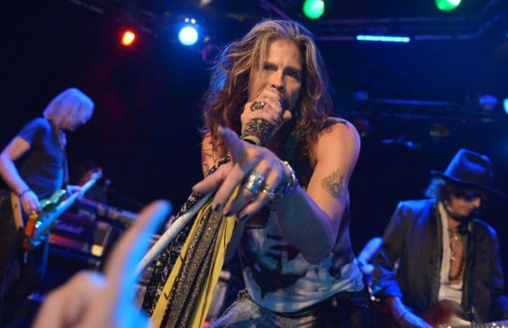 Lemondták az Aerosmith koncertjeit, mert Steven Tyler elvonókúrára ment - több mint egy évtizedig volt tiszta