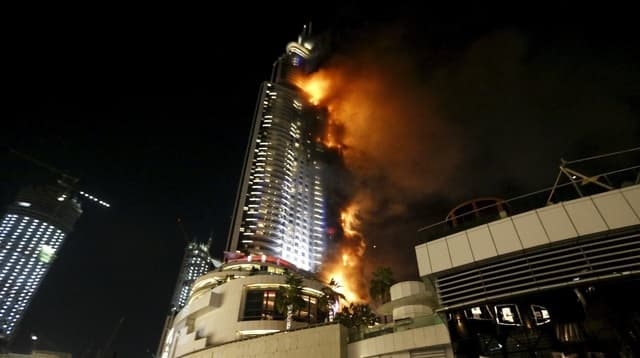 Óriási tűz pusztított egy dubaji luxusszállodában
