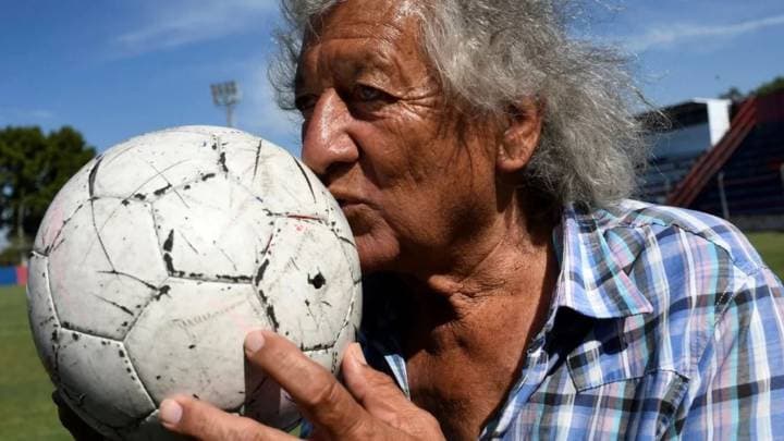 Rablótámadás érte, belehalt sérüléseibe minden idők egyik legkiválóbb argentin focistája
