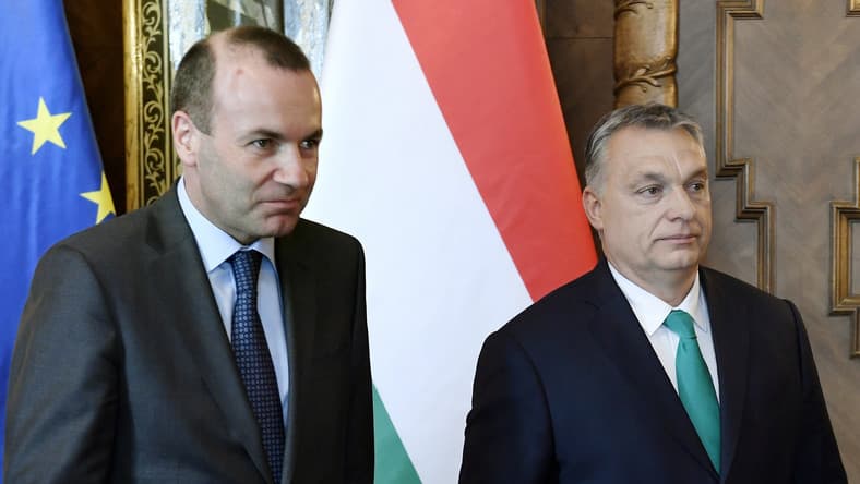 Nem került napirendre a Fidesz kizárásának kérdése az Európai Néppárt frakcióülésén