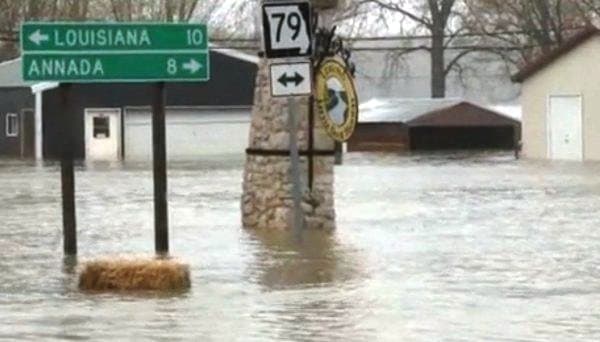 Halálos áldozatokat követeltek az áradások az USA déli részén