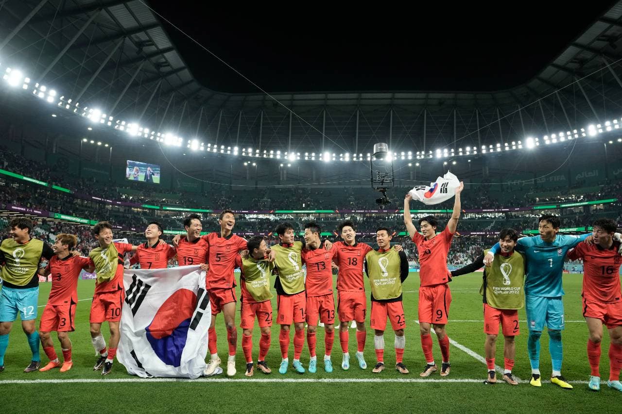 Vb-2022 - A dél-koreaiaknak nyolcaddöntőt ért a Portugália ellen 91. percben lőtt győztes gól